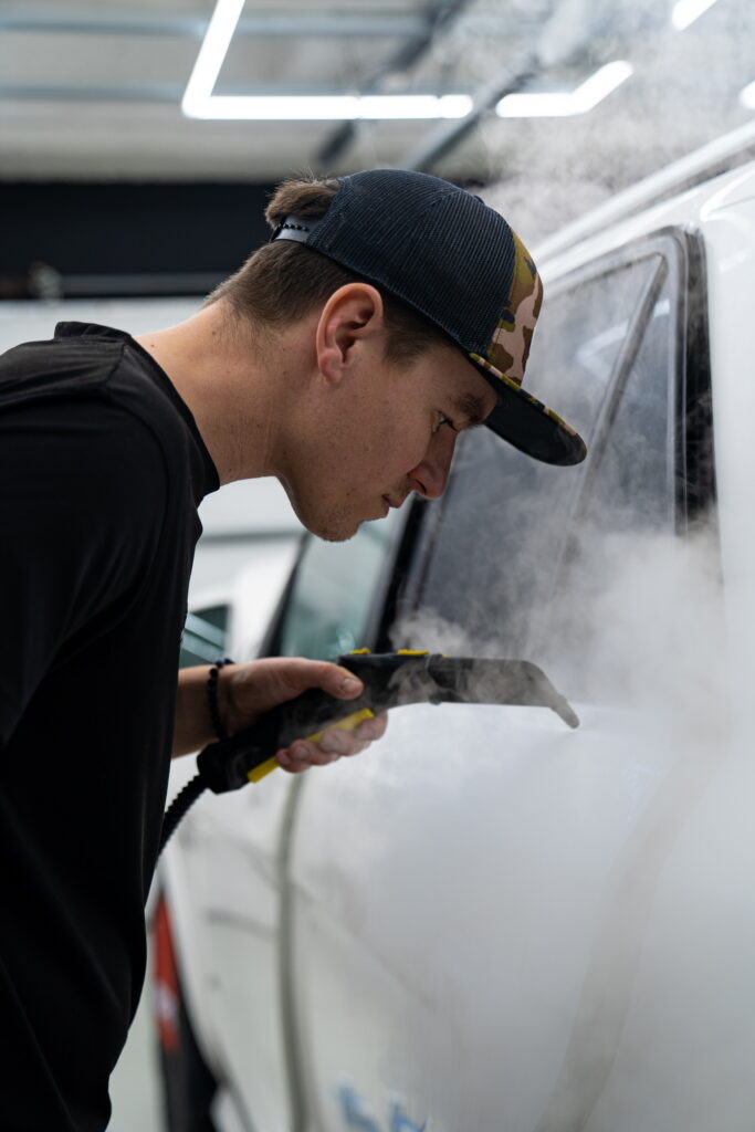 Auto po kompletnom detailingu – vysoký lesk a keramická ochrana v Trenčíne